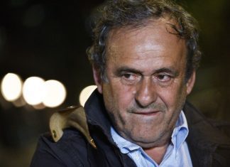 Platini reclama da UEFA salários em atraso, bónus e honorários de advogados