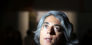 Ministra da Cultura recorda José Mário Branco: “Ele dizia que as suas cantigas eram as suas armas, que utilizava para intervir na situação política”