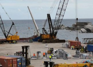 Porto das Lajes das Flores vai receber dois novos empilhadores no âmbito dos prejuízos decorrentes da passagem do furacão Lorenzo