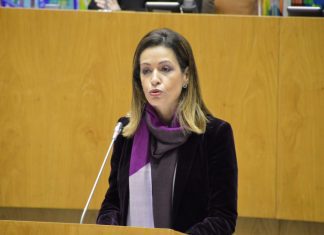 Resultados dos testes PISA nos Açores mostram que “política educativa falhou”