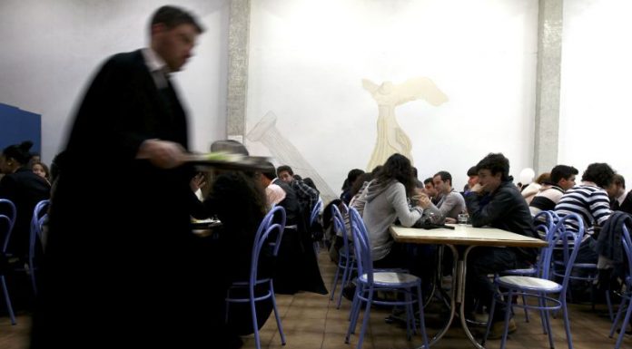 BE propõe criação de apoio às rendas para estudantes deslocados