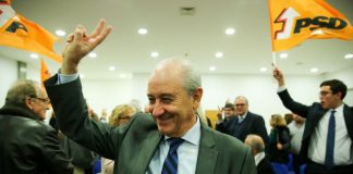 Rui Rio acusa Mário Centeno de “baixar o nível”