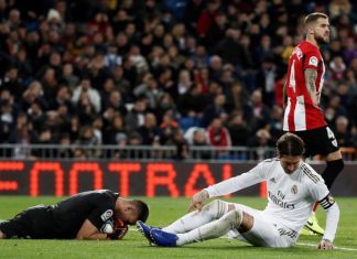 Real Madrid ‘esbarra’ nos ‘ferros’ e deixa fugir FC Barcelona no topo
