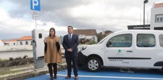 Inaugurado primeiro ponto de carregamento para veículos elétricos no Pico