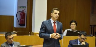 Carlos Ferreira acusou Governo de fraude política no Plano de Prevenção e Intervenção e Comportamentos Aditivos
