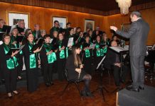 Coro de São Roque encantou na noite de estreia