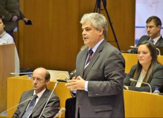 Abastecimento às Flores e Corvo. Governo Regional “andou a reboque” dos acontecimentos