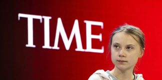 Greta Thunberg critica participantes em Davos por não fazerem nada sobre o clima