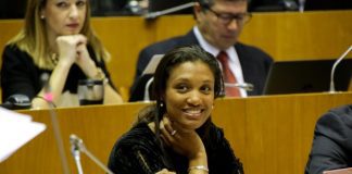 Parlamento aprovou proposta do PSD que permite corrigir lacunas dos programas “Estagiar”