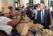 Marcelo diz estar a “carregar baterias” quando questionado sobre recandidatura