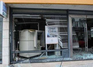 Maioria dos acusados de assaltos a 87 multibancos fica em silêncio no julgamento em Coimbra