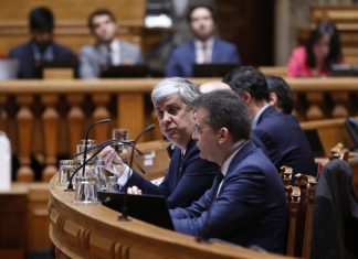 Países da UE que crescem mais que Portugal têm carga fiscal alta, diz Centeno