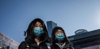 Coronavírus: Investigadores de Hong Kong dizem que número de casos é superior a 40 mil