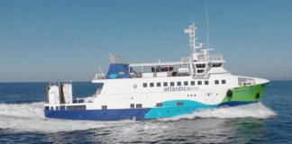 Rampa de popa do navio Mestre Jaime Feijó inoperacional