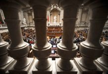 Adiada votação na especialidade a alterações a lei da nacionalidade