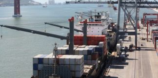 Ana Cunha afirma que “não se preveem constrangimentos de maior” por causa da greve dos estivadores no Porto de Lisboa