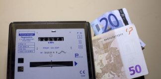Governo dramatiza e estima custos de baixa do IVA em 800 milhões/ano