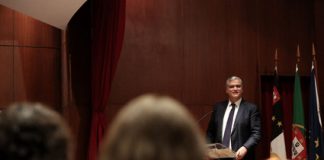 Um dos desafios da Educação é retirar o máximo benefício da função de ensinar dos professores