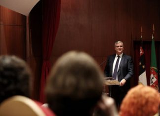 Um dos desafios da Educação é retirar o máximo benefício da função de ensinar dos professores