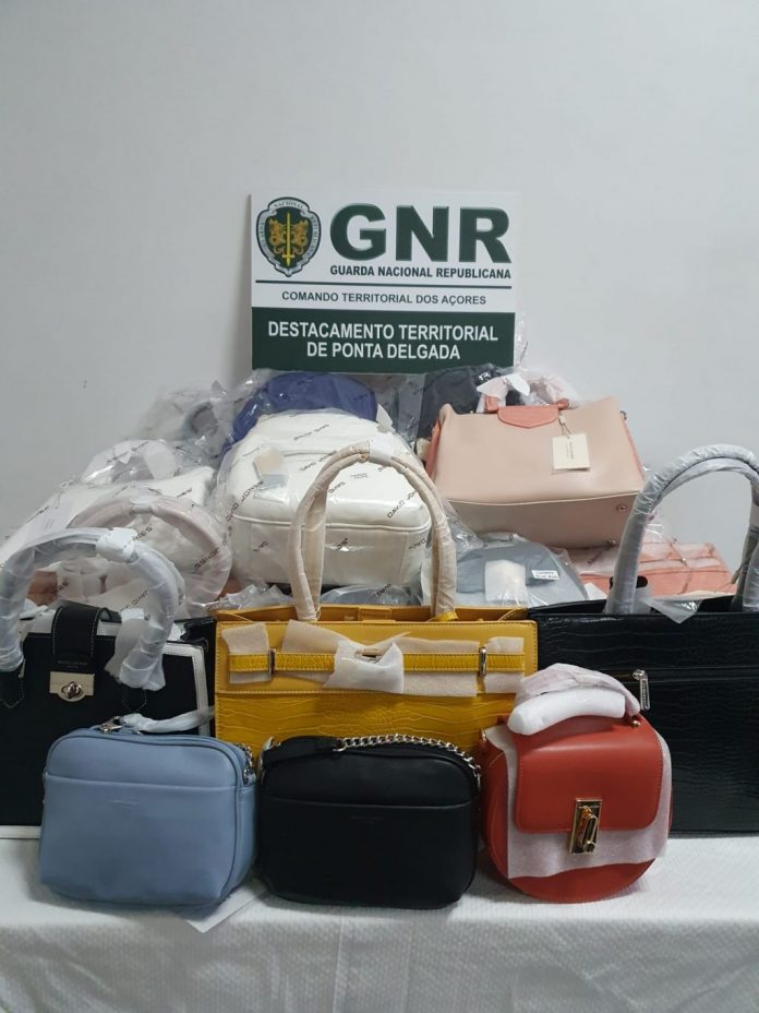 GNR Açores - Artigos contrafeitos (1)