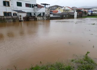Inundações com origem na Circular de Angra repetem-se desde 2012
