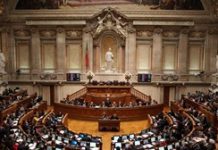 Racismo: Parlamento aprova audição do MAI, secretário de Estado do Desporto e Liga de Futebol