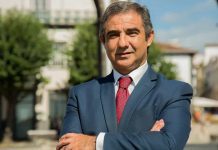 Bolieiro não renuncia mas suspende “simbolicamente” Câmara de Ponta Delgada