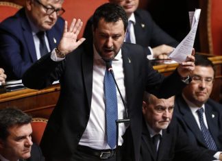 Ex-ministro de Itália Matteo Salvini vai ser julgado pela política de migração