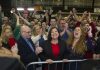Irlanda: Sinn Féin, antigo braço político do IRA, à frente na contagem de votos