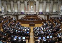 PS, PSD e PCP aprovam novas regras para discutir votos no parlamento