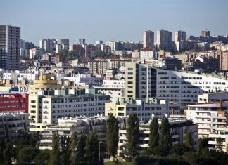 Governo assina protocolos com agentes imobiliários para promover Arrendamento Acessível