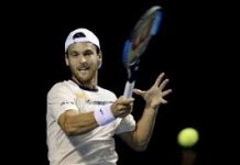 Tenista João Sousa cai um lugar no ranking ATP, liderado por Novak Djokovic