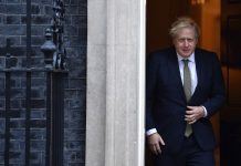 Boris Johnson assume negociar com a União Europeia um acordo comercial semelhante ao do Canadá
