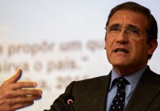 Portas defende imigração com regras, em silêncio sobre política e reencontra Passos Coelho