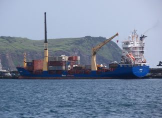 Abastecimento marítimo aos Açores