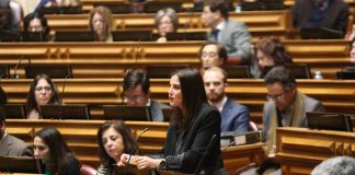 Lara Martinho questiona Governo sobre acordo bilateral “desequilibrado” relativo à Base das Lajes