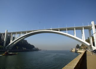 Infraestruturas de Portugal garante que ponte sobre rio Inha não apresenta risco