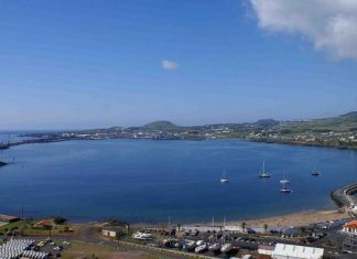 Governo dos Açores reitera importância do Porto da Praia da Vitória na estratégia nacional de abastecimento de combustíveis alternativos