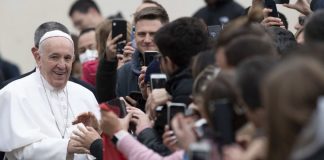 Papa Francisco apresenta teste negativo para o novo coronavírus