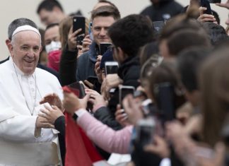 Papa Francisco apresenta teste negativo para o novo coronavírus