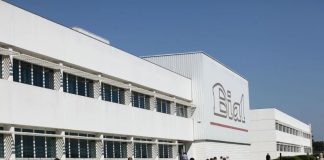 Covid-19: “Não vão faltar medicamentos às pessoas”. Bial reforça produção e cria fundo de 500 mil euros para ajudar no combate à covid-19