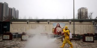 Província chinesa de Hubei suspende parcialmente medidas de quarentena