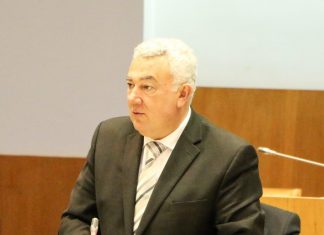 CDS quer apoio a professores e alunos para ensino à distância
