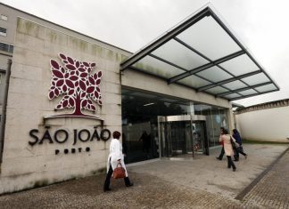 Hospital de São João disponibiliza máscara a utentes, acompanhantes e fornecedores