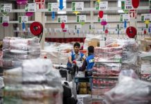 Covid-19: Atividade empresarial na zona euro cai para mínimo de sempre em março