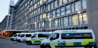 Covid-19: Adolescente de 13 anos morre no Reino Unido