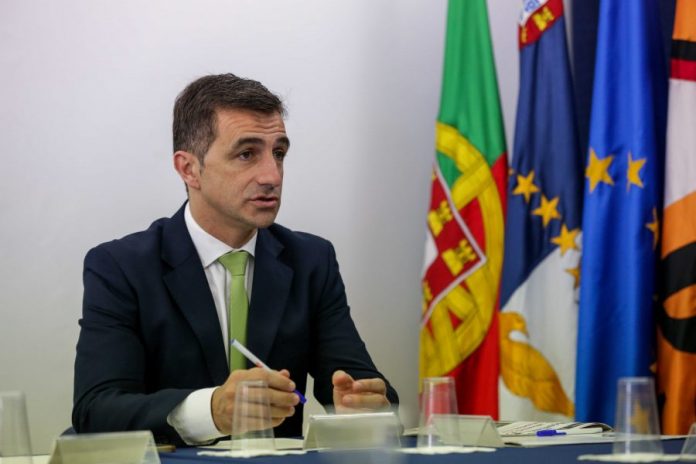 CARLOS FERREIRA DR