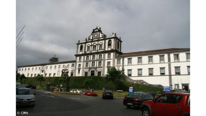 DR