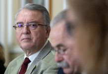 Governo dos Açores está a implementar as medidas certas para combater o impacto da Covid-19 na Região