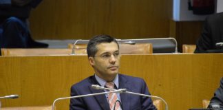 Presidente da Assembleia subscreve Declaração da CALRE que condena Rússia e expressa apoio incondicional à Ucrânia